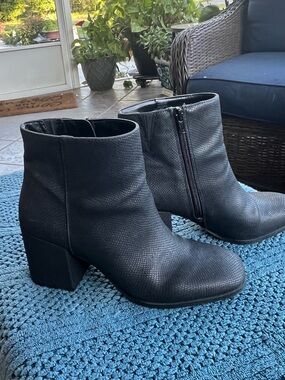 Mix No. 6 Black Textured Block Heel Ankle Booties